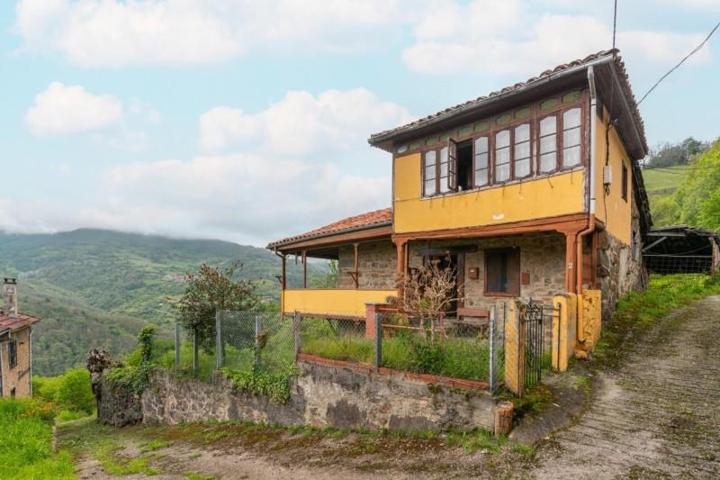 Casa en venta en Lena, Pinera baxo photo 0