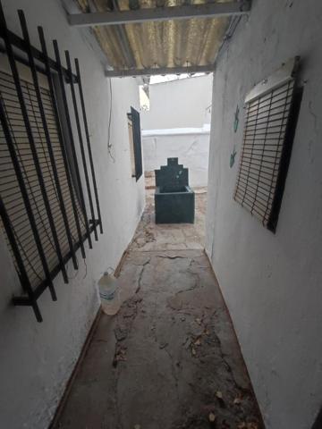 Casa en venta en Puente Genil, Semi centro photo 0