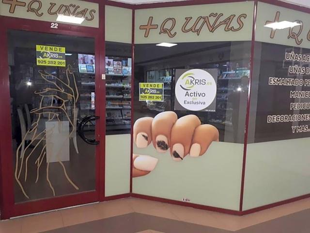 Local comercial en venta en Toledo photo 0