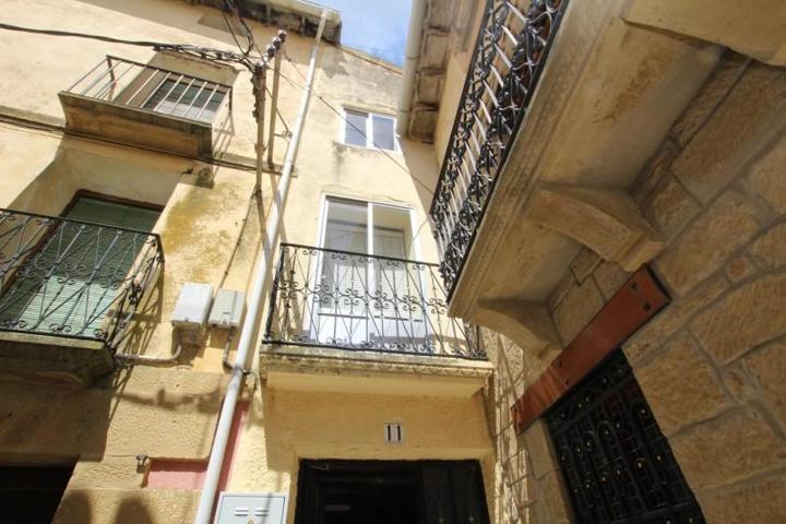 Casa en venta en Biota, Malpica de arba photo 0