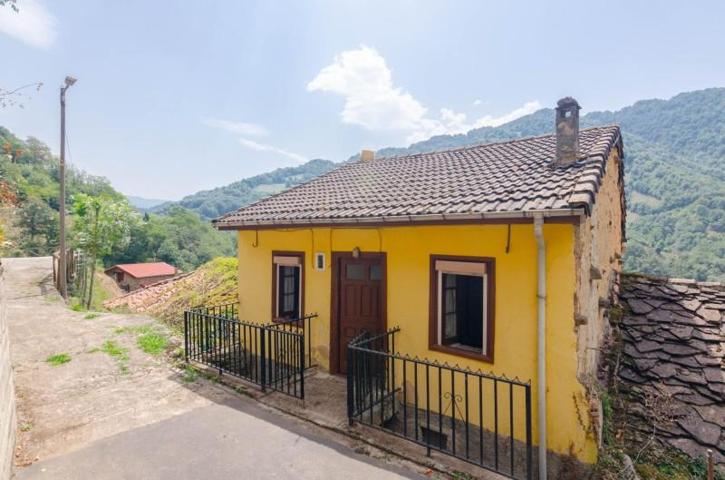 Casa en venta en Aller, Northern spain photo 0
