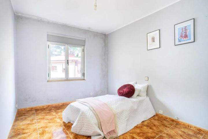 Piso en venta en Lena, Pola de lena photo 0