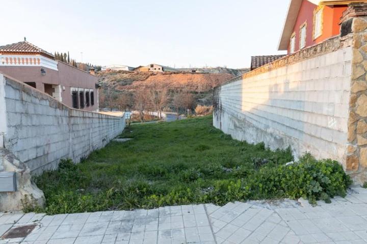 Terreno en venta en Jun, Vega de granada zona noroeste photo 0