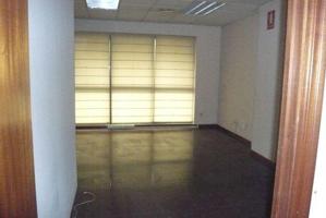 Local comercial en venta en Santiago de Compostela, Fonti&ntilde;as photo 0