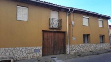 Casa con terreno en venta en Valdefresno, Villalboñe photo 0