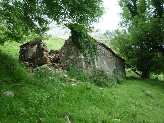 Casa en venta en Liérganes, Northern spain photo 0