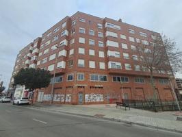 Local comercial en venta en Villarreal, Cariñena photo 0