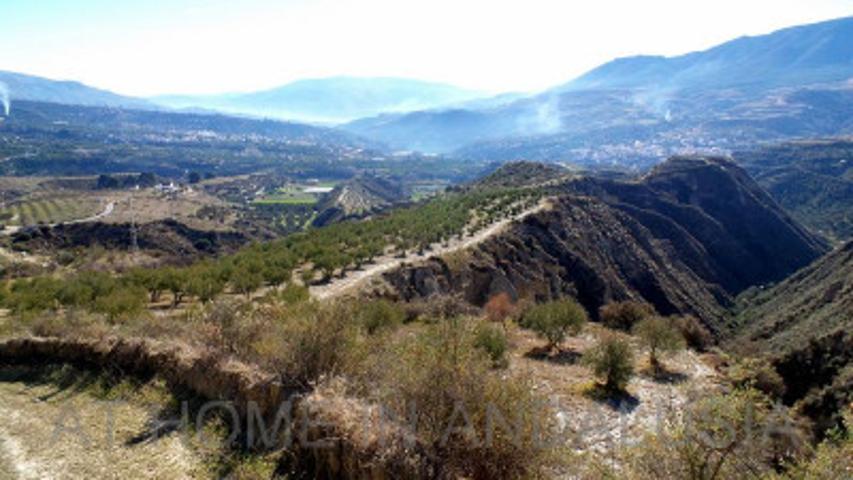 Terreno en venta en Piñar, Restabal photo 0