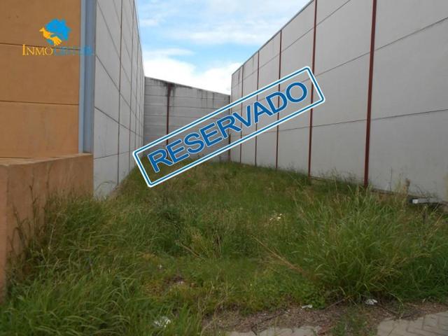 Terreno en venta en Palomares del Río, Palomares Del Rio photo 0