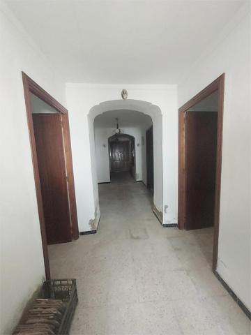 Chalet en venta en Medina de las Torres, Medina de las Torres photo 0