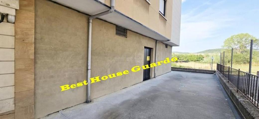 Local comercial en venta en Guardo, Centro photo 0