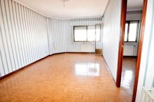 Piso en venta en Alba de Tormes, Alba de Tormes photo 0