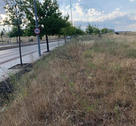 Terreno en venta en León, Carretera de Carbajal, 24008 photo 0