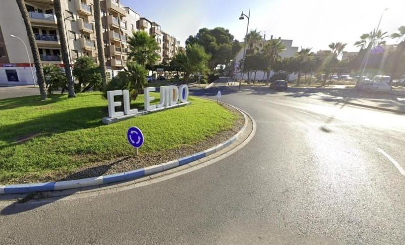 Piso en venta en El Ejido, Ejido sur photo 0