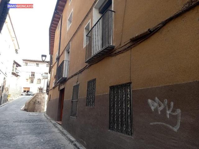 Apartamento en venta en Tarazona, Centro photo 0
