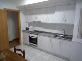 Piso en venta en Toral de los Vados photo 0