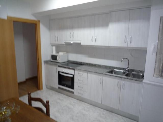 Piso en venta en Toral de los Vados photo 0