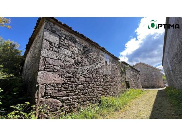 Casa con terreno en venta en Silleda photo 0
