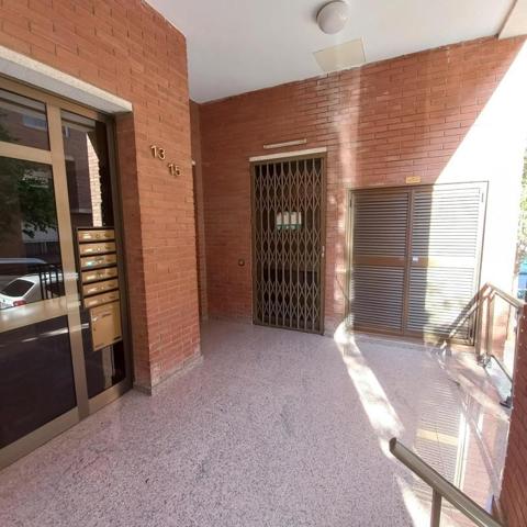 Local comercial en venta en Sant Celoni, La triola photo 0