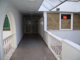 Local comercial en venta en Puerto de la Cruz, Plaza del Charco, 38400 photo 0