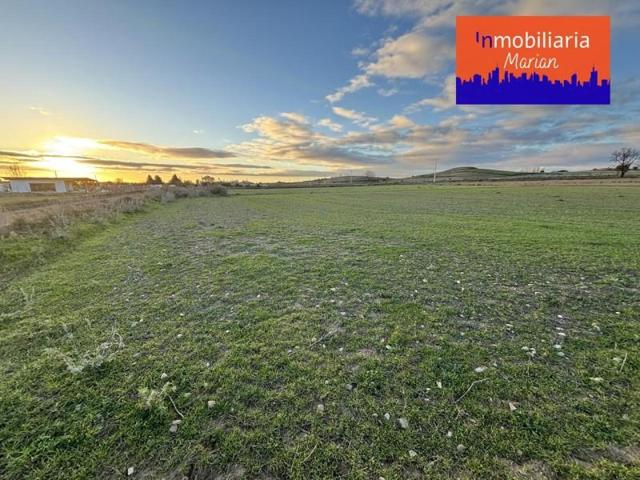 Terreno en venta en Aranda de Duero, Capazul, 09400 photo 0