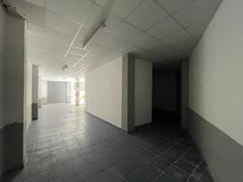 Local comercial en venta en El Vendrell, Sector del Sanatori photo 0