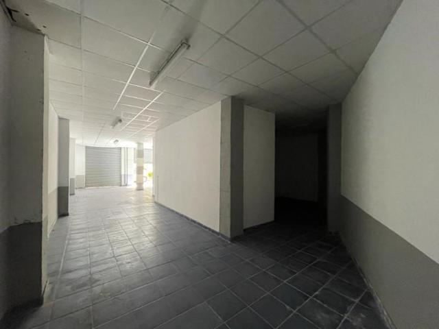 Local comercial en venta en El Vendrell, Sector del Sanatori photo 0