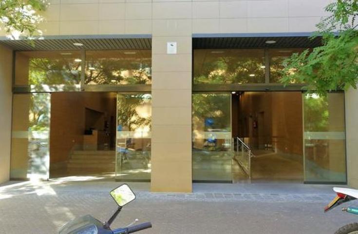 Oficina en venta en Sevilla, Calle Doctor González Caraballo, 1, 41019 photo 0