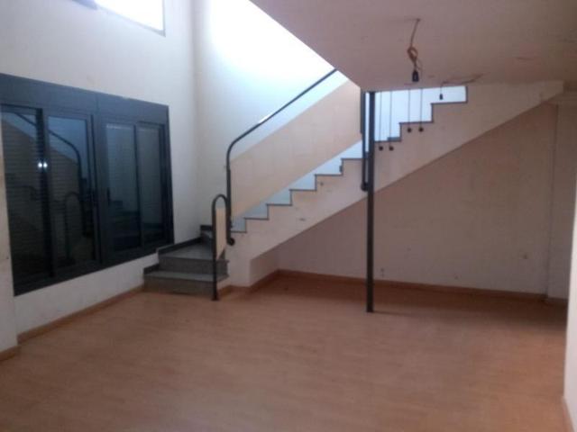 Local comercial en venta en Tarragona photo 0