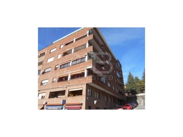 Local comercial en venta en Arenas de San Pedro photo 0