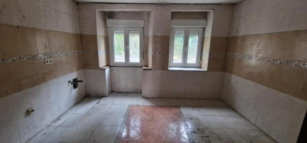 Adosada en venta en Mieres, Mieres del Camino photo 0