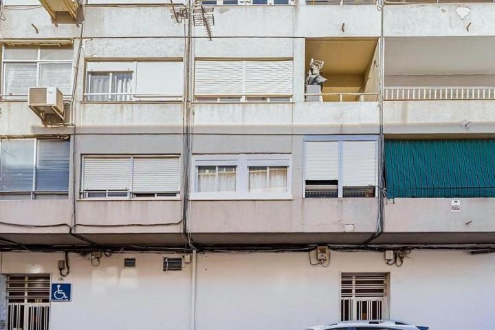 Piso en venta en Elda, Avenida de chapí photo 0