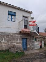 Casa en venta en Solosancho, Centro photo 0