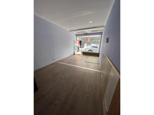 Local comercial en venta en Ponteareas photo 0