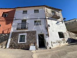 Casas de pueblo en venta en Alhóndiga photo 0