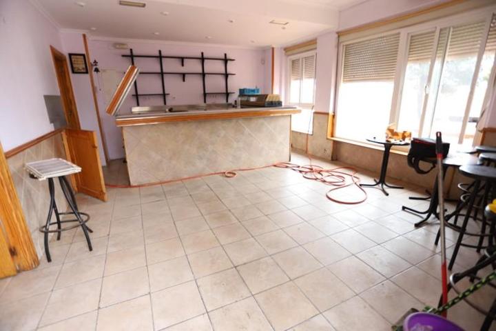 Local comercial en venta en Alcázar de San Juan, Polígono Alces photo 0