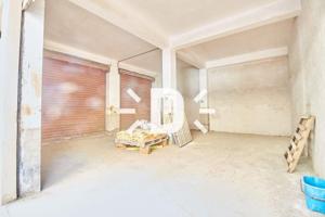 Local comercial en venta en Benetússer, Barrio de la estacion 4 photo 0