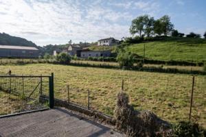 Terreno en venta en Sariego, Sariego photo 0