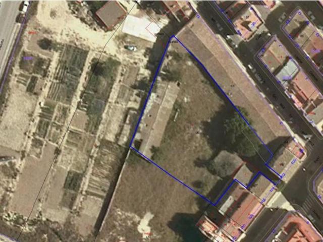 Terreno en venta en Tortosa photo 0