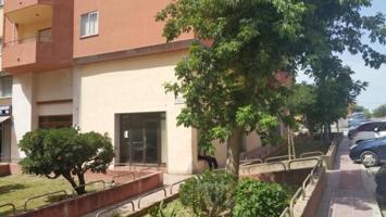 Local comercial en venta en Figueres photo 0