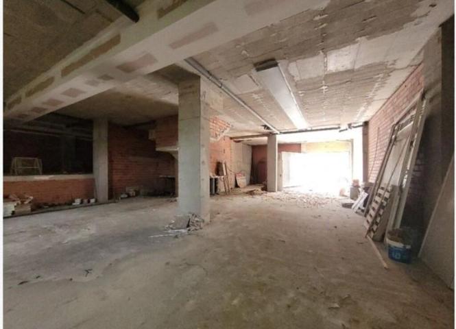 Local comercial en venta en Ferrol photo 0