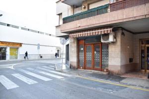 Local comercial en venta en El Vendrell, Barri de frança photo 0