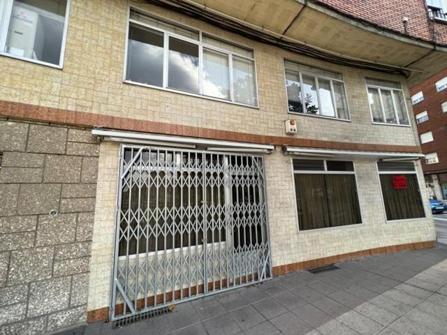 Local comercial en venta en Ponferrada, Estacion photo 0