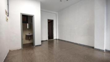 Local comercial en venta en Rubí, Centre photo 0