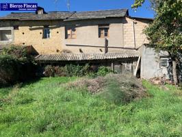 Casa con terreno en venta en Camponaraya, Centro photo 0