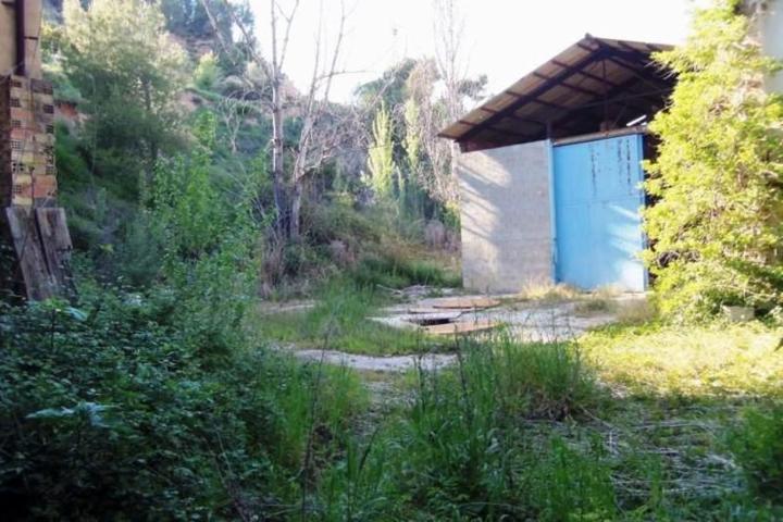 Nave industrial en venta en Buñol, Buñol photo 0