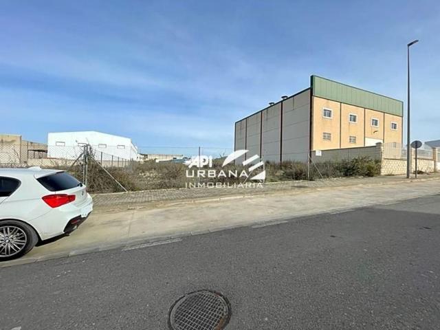 Terreno en venta en Lucena, Calle Avila, 14900 photo 0