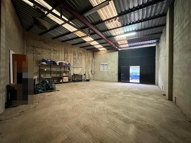 Local comercial en venta en Carlet, Zona polideportivo photo 0