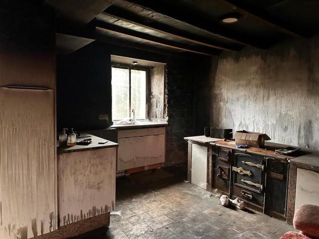 Casa con terreno en venta en Silleda photo 0