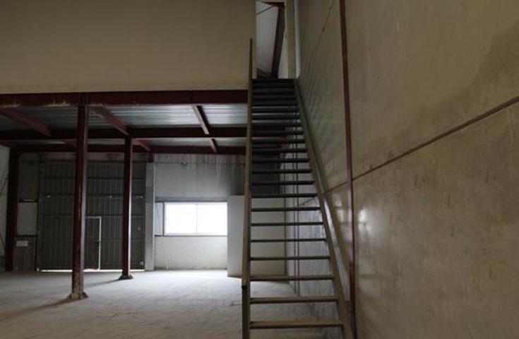 Nave industrial en venta en Alcalá del Río, AVDA CESAR AUGUSTO POLIG.IND.ILIPA MAGNA photo 0